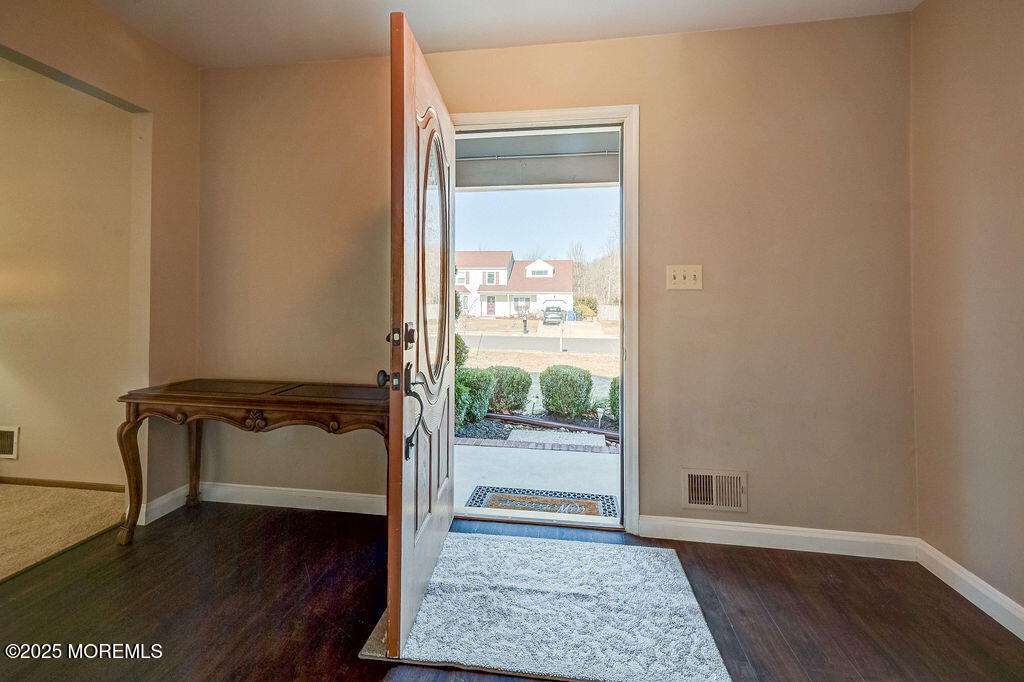 4 Snyder Drive, Middletown, New Jersey image 6