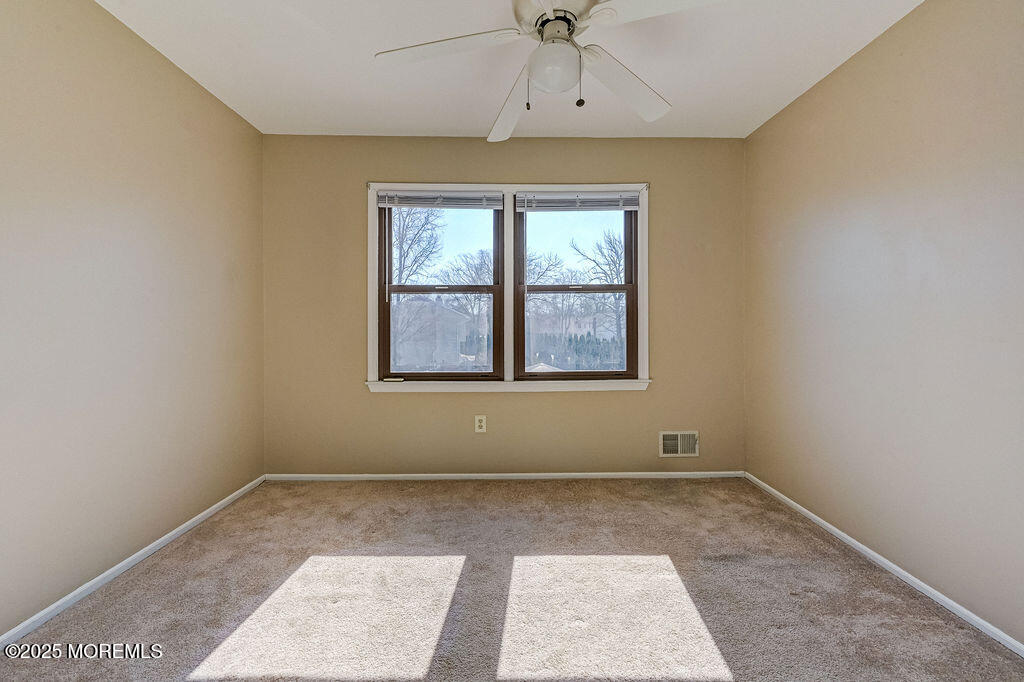4 Snyder Drive, Middletown, New Jersey image 24