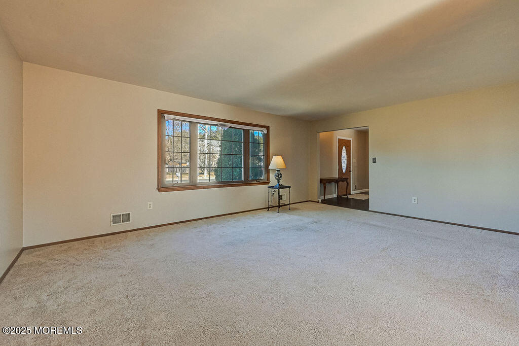 4 Snyder Drive, Middletown, New Jersey image 8