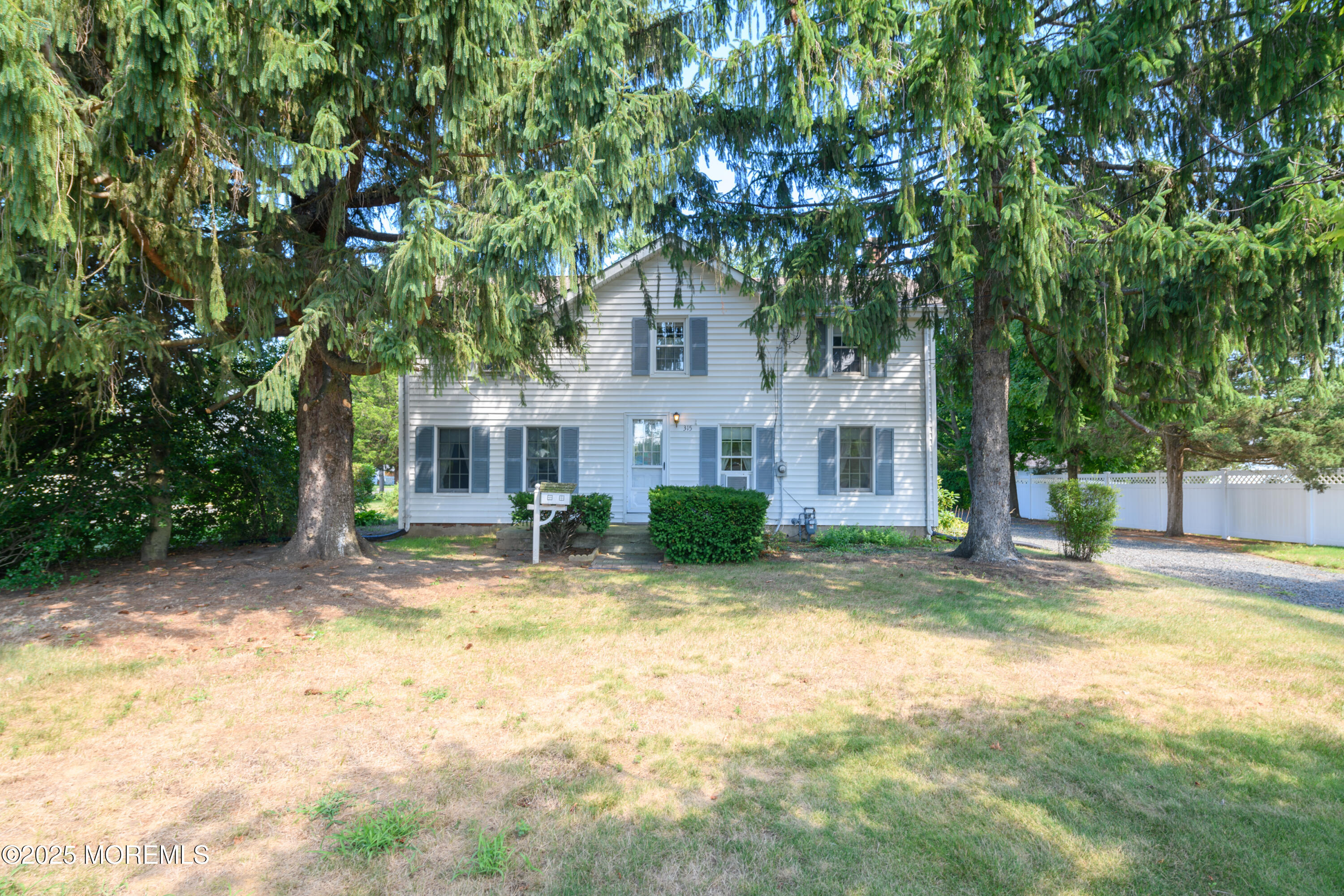 315 Leonardville Road, Belford, New Jersey image 3