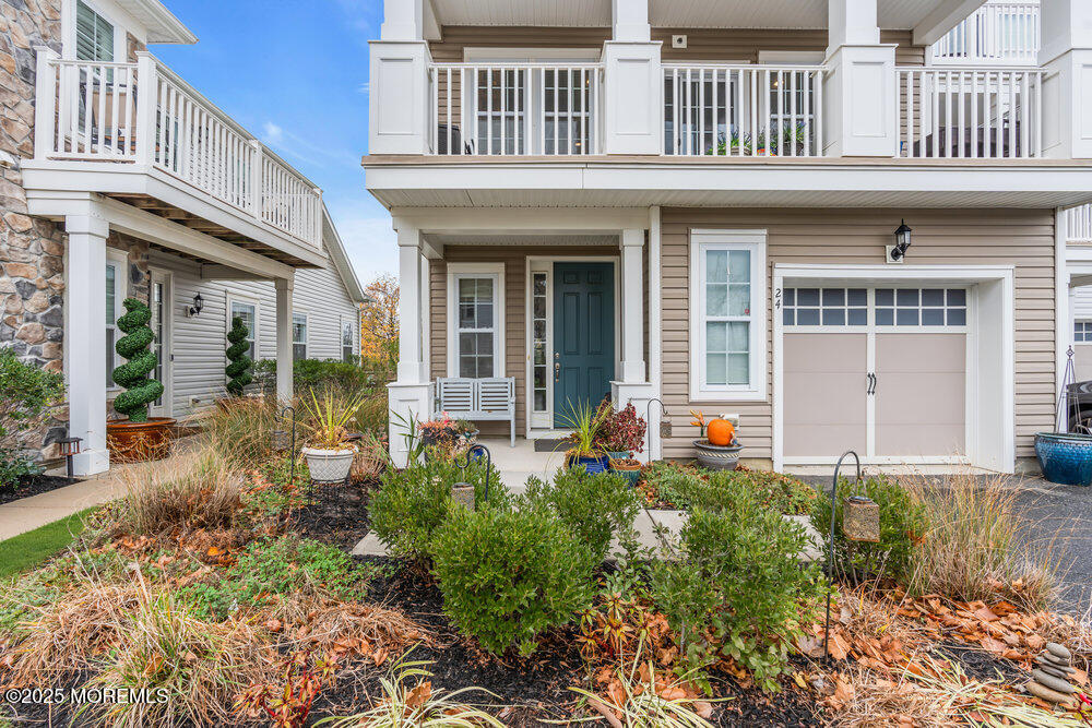 24 Lighthouse Pt Road