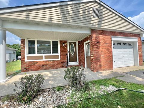 Photo of 132 Freeport Boulevard, Toms River, NJ 08757 (MLS # 22530539)
