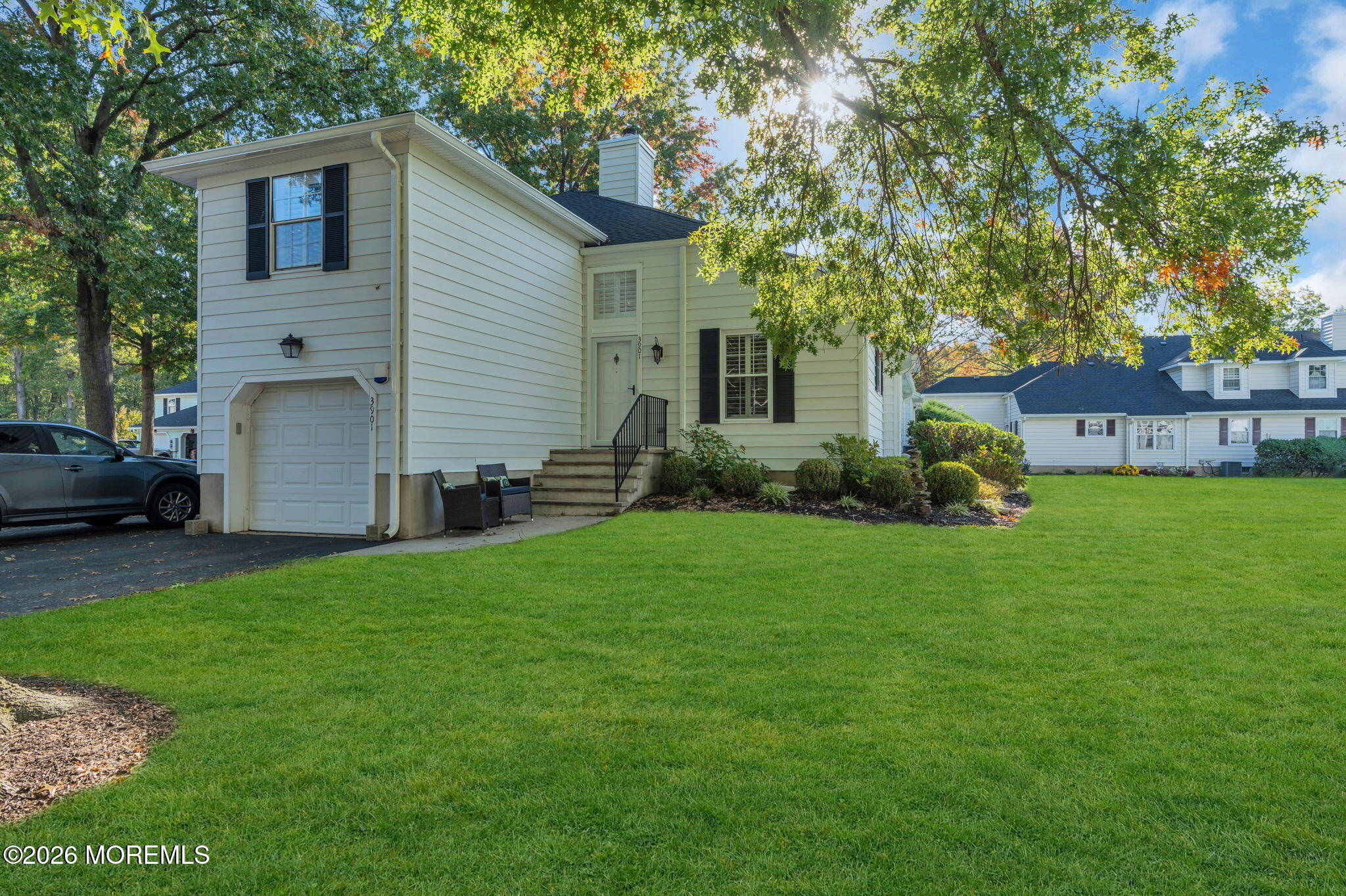 3901 Buckingham Circle