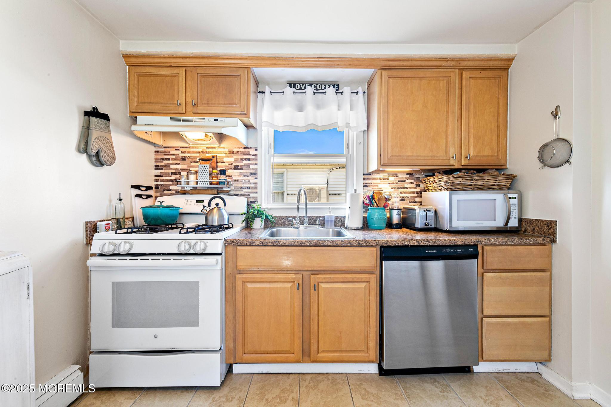 3111 Victor Avenue, Toms River, New Jersey image 12