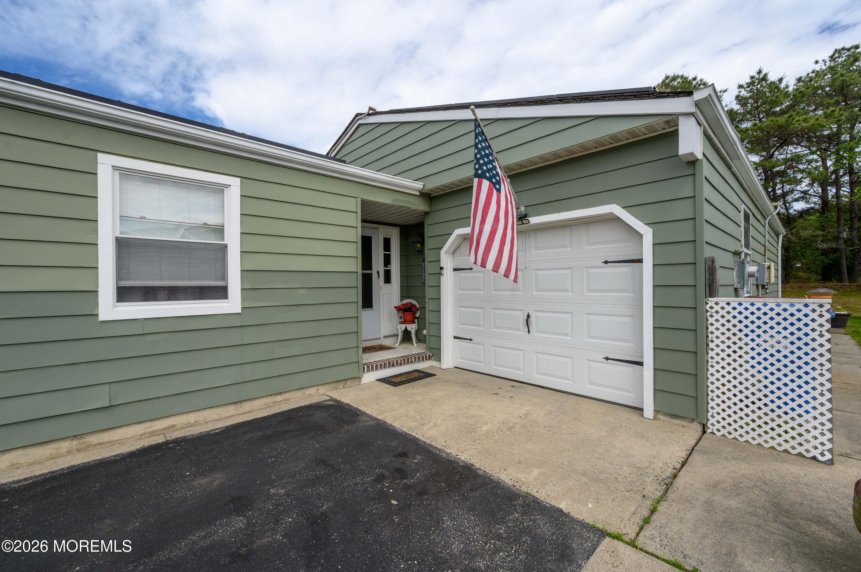 87 Chesterfield Lane