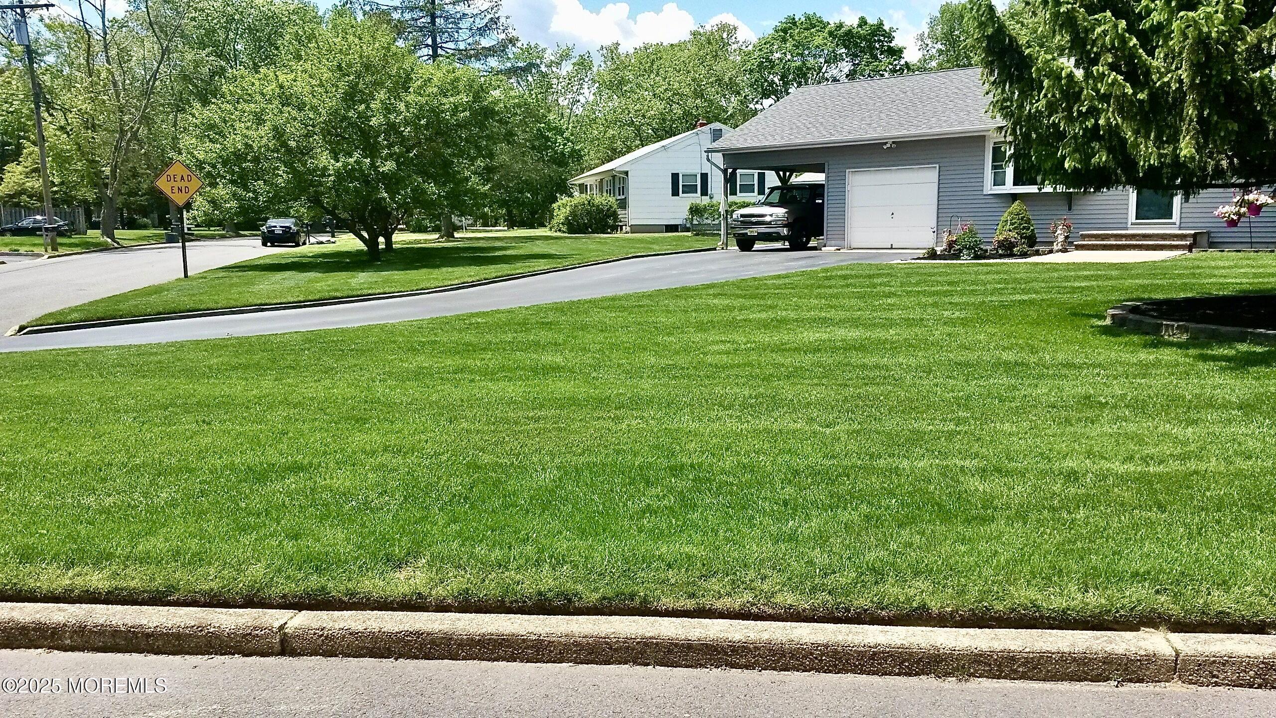 8 Parkway Drive, Toms River, New Jersey image 3