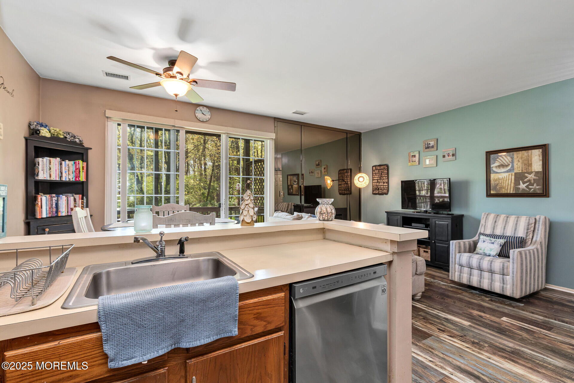 3281 Cypress Court, Monmouth Junction, New Jersey image 14
