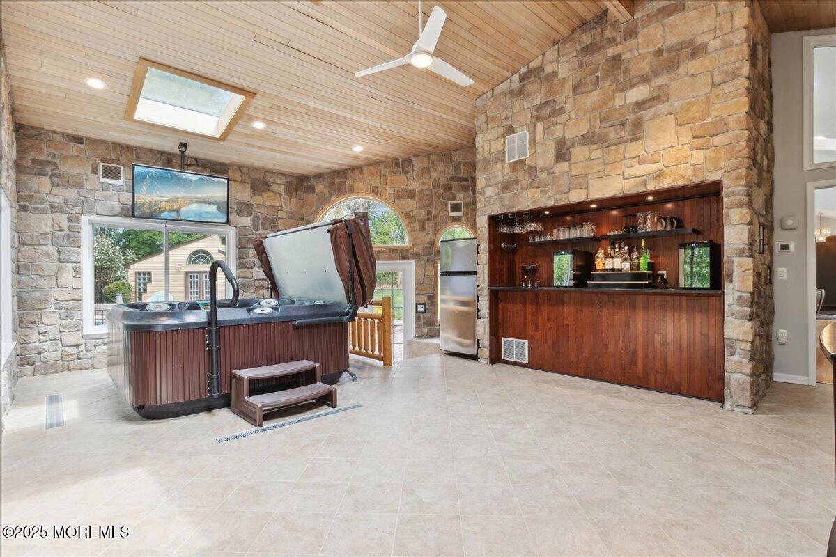 166 Oakland Mills Road, Manalapan, New Jersey image 24
