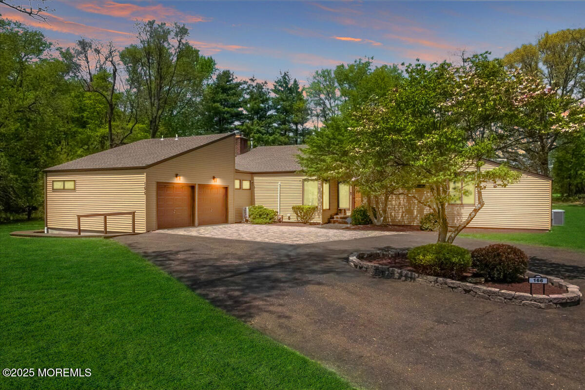 166 Oakland Mills Road, Manalapan, New Jersey image 2