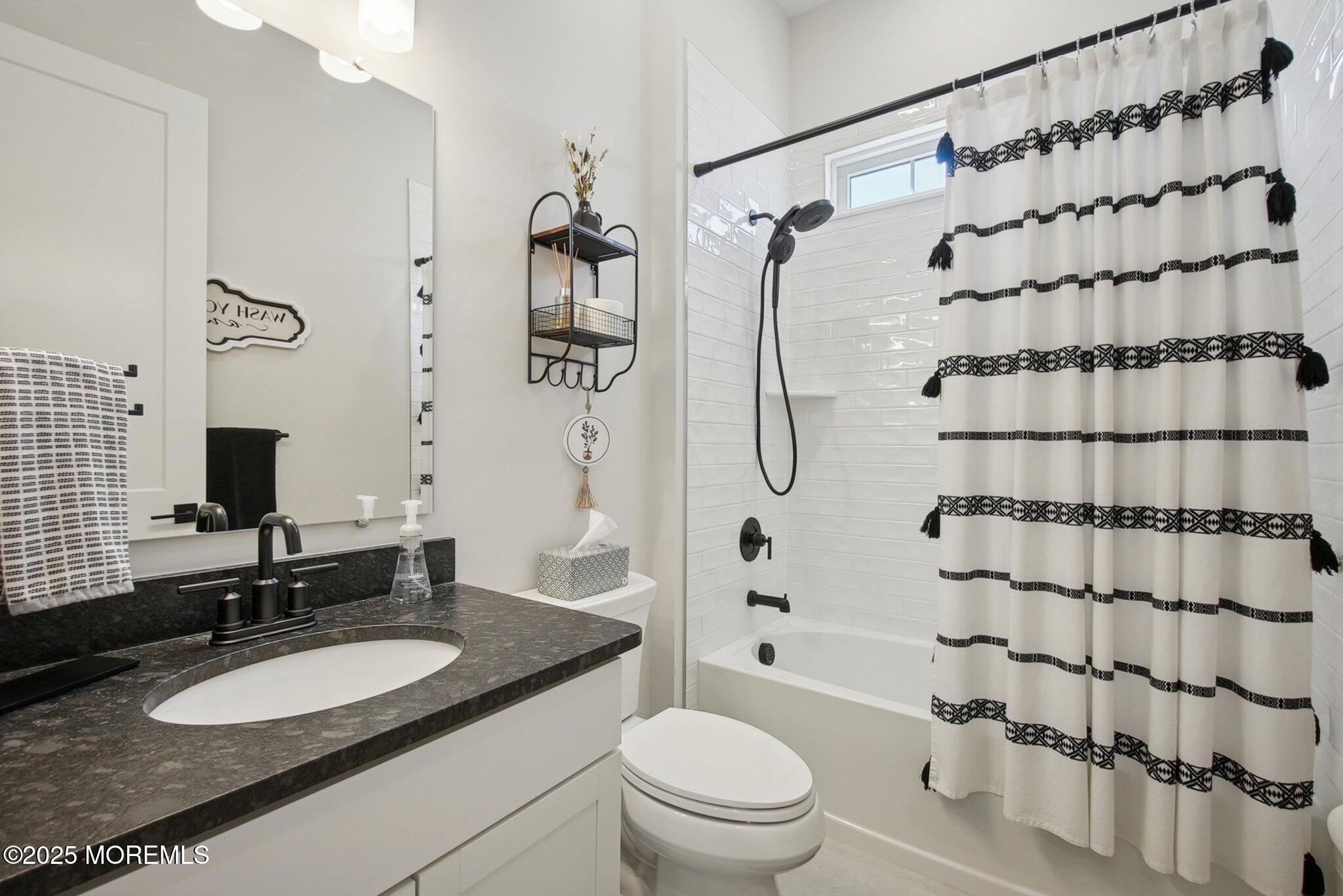 28 Sanctuary Lane, Farmingdale, New Jersey image 30