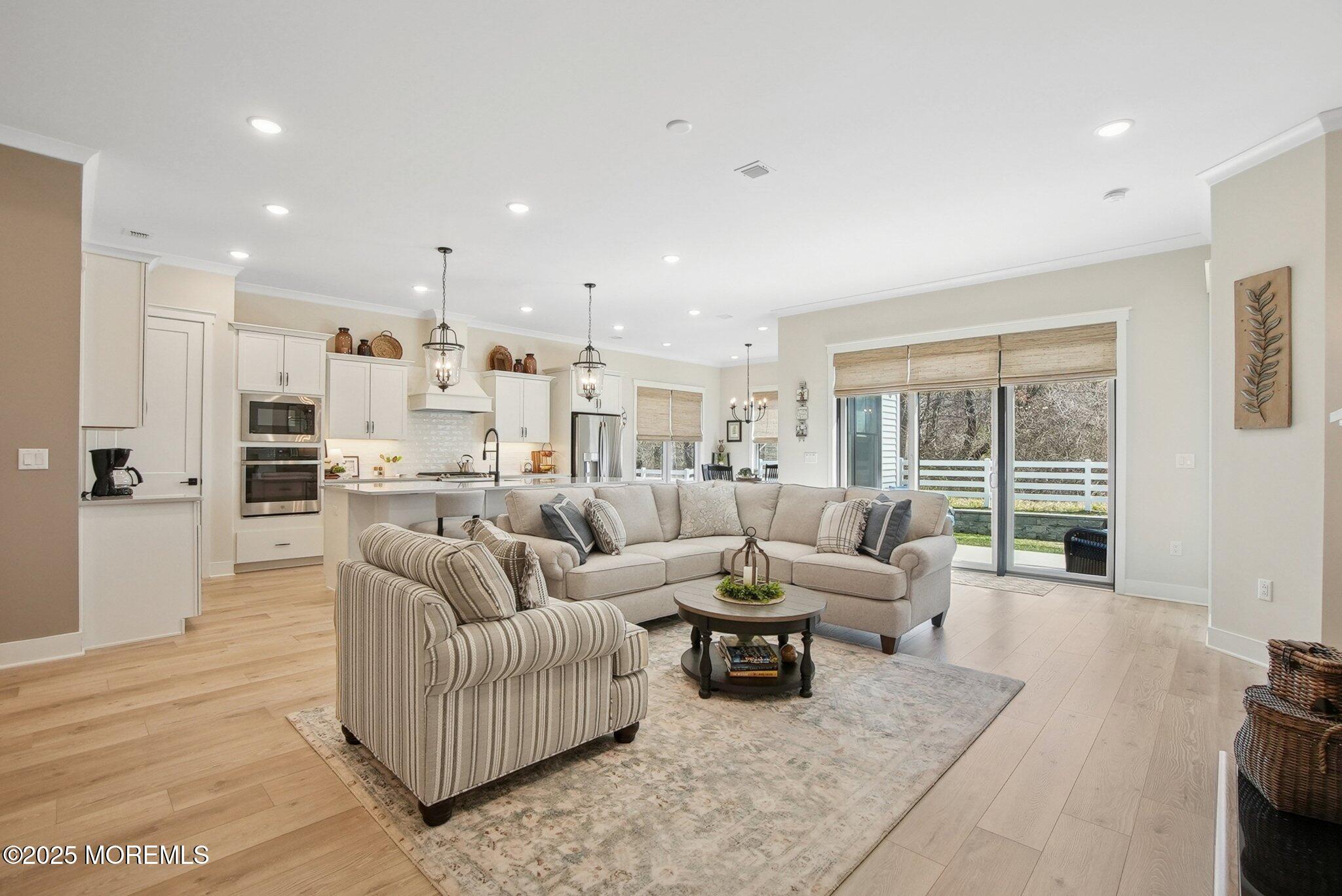 28 Sanctuary Lane, Farmingdale, New Jersey image 5