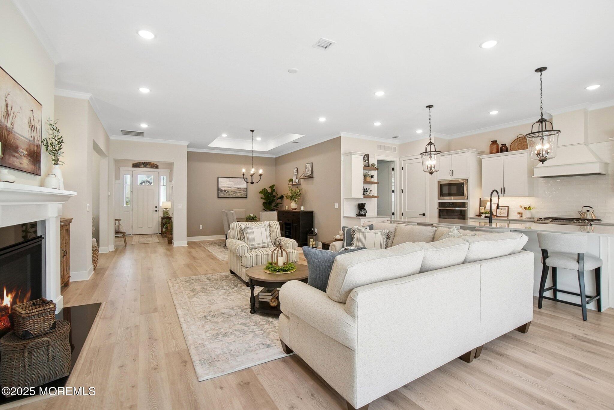 28 Sanctuary Lane, Farmingdale, New Jersey image 9