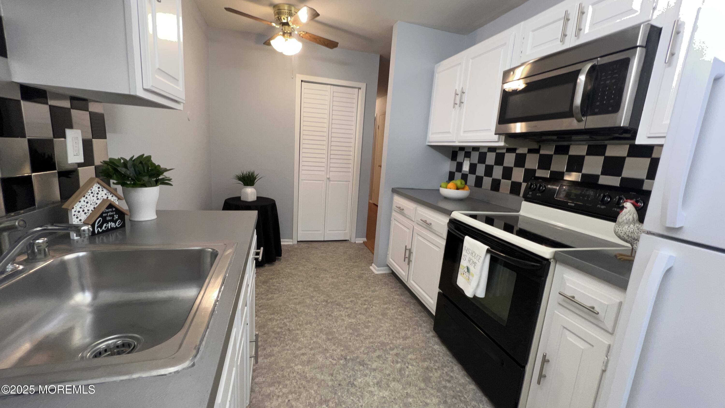 233 Medford Court #B, Manalapan, New Jersey image 7