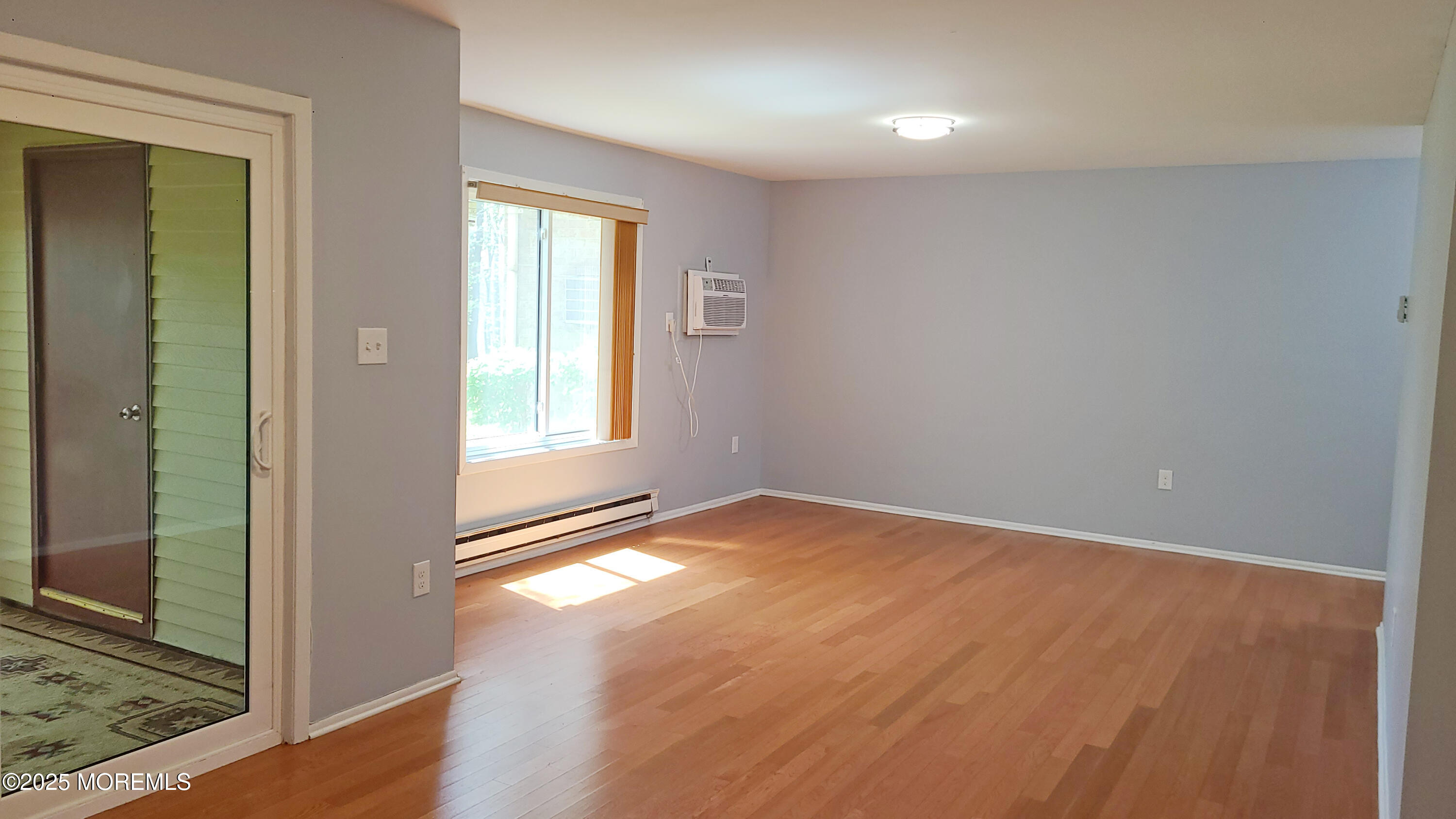 233 Medford Court #B, Manalapan, New Jersey image 3