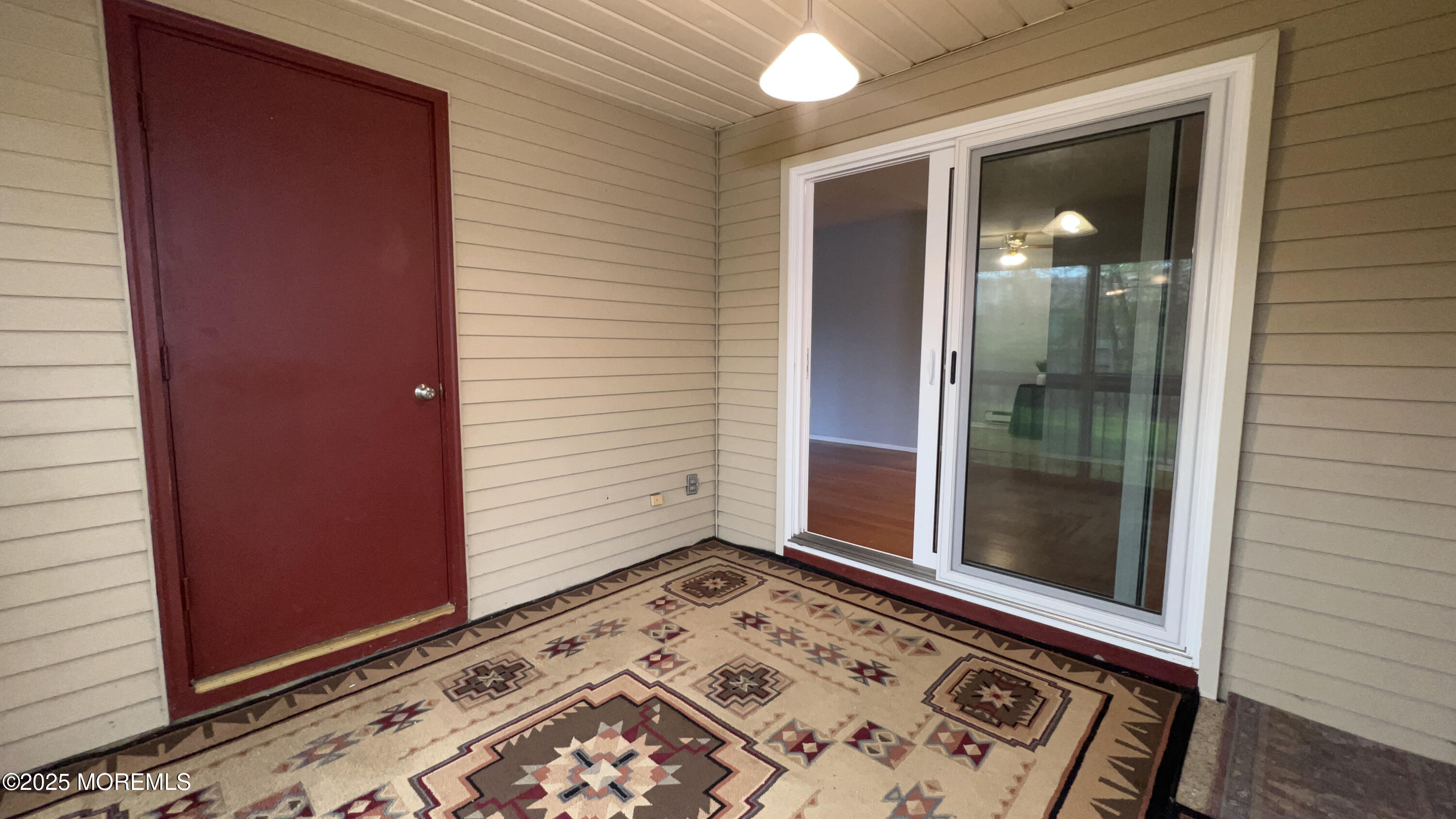 233 Medford Court #B, Manalapan, New Jersey image 14