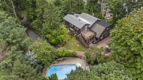 MLS: 22630348