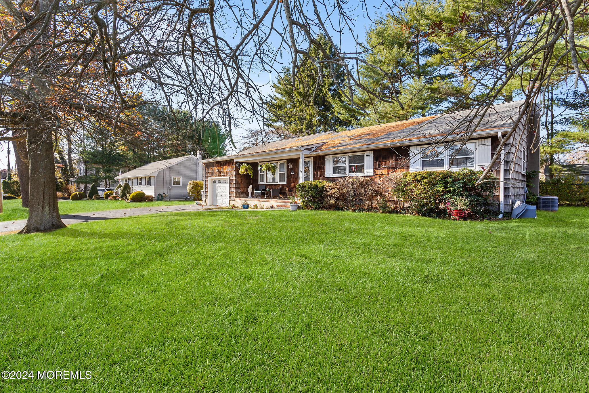 1305 Squirrel Road, Wall, New Jersey image 2