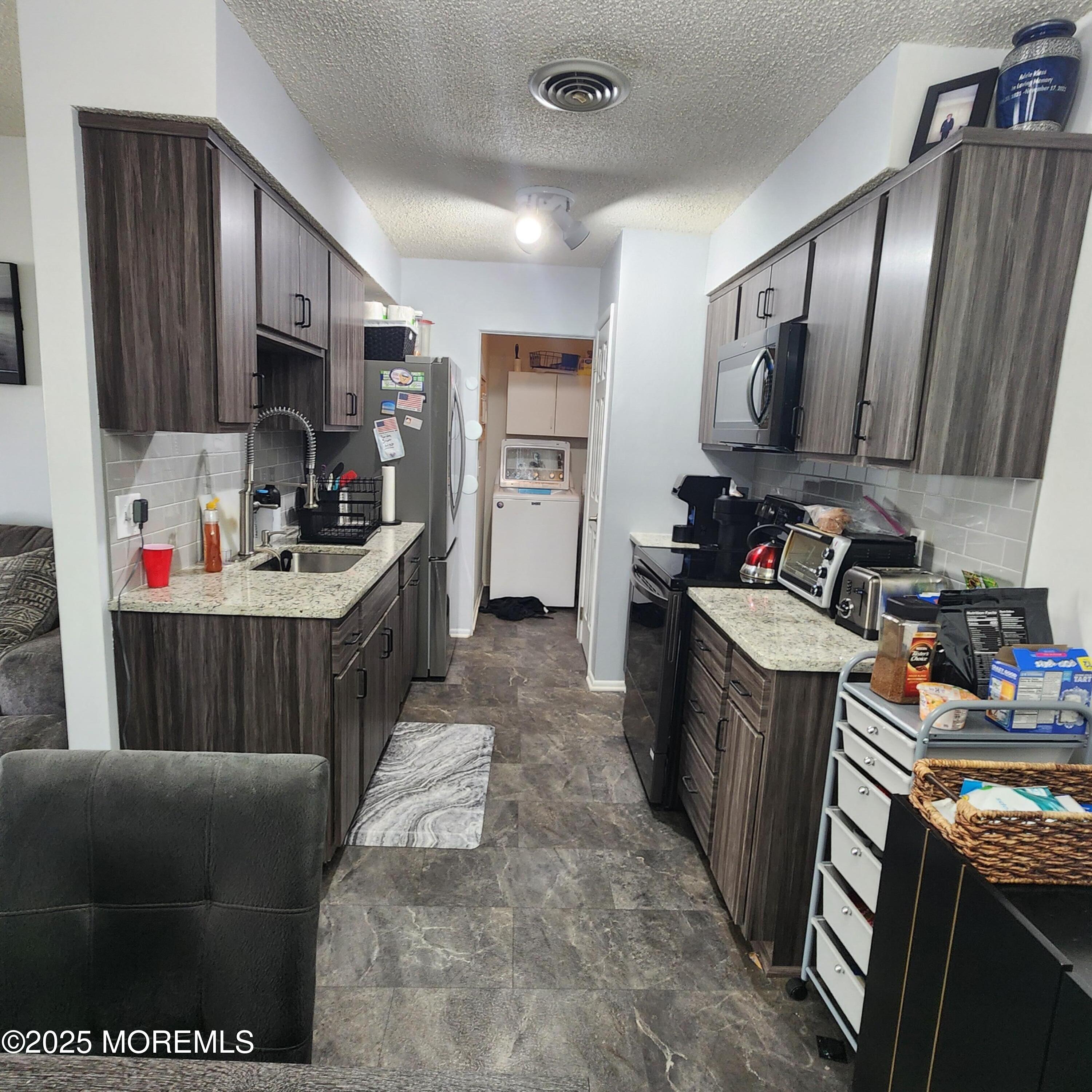 18 Mediterranean Court, Barnegat, New Jersey image 10