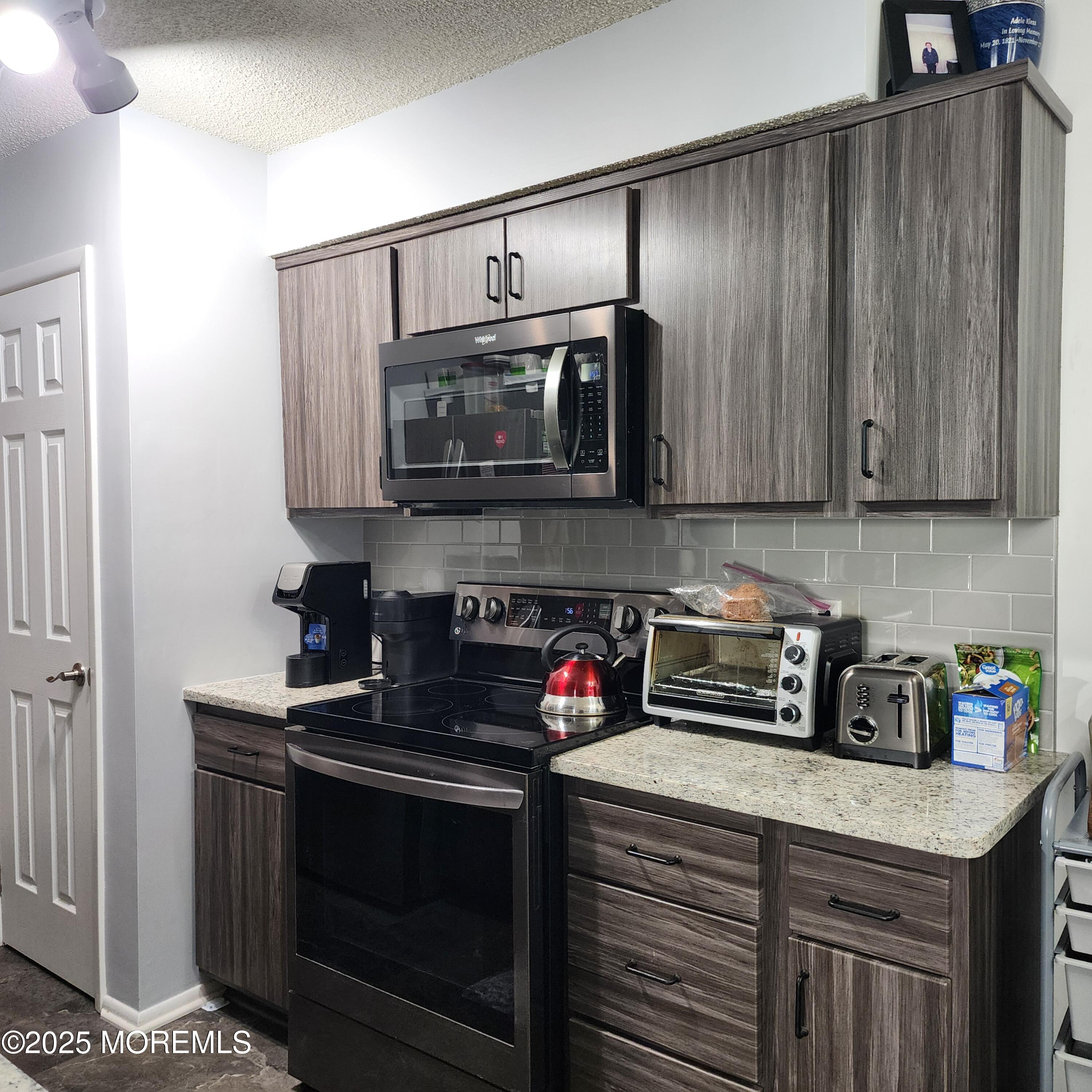 18 Mediterranean Court, Barnegat, New Jersey image 12