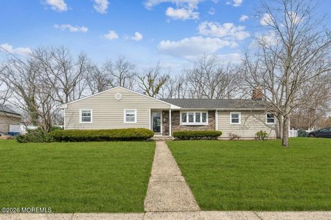 26 Lexington Road Howell NJ 07731