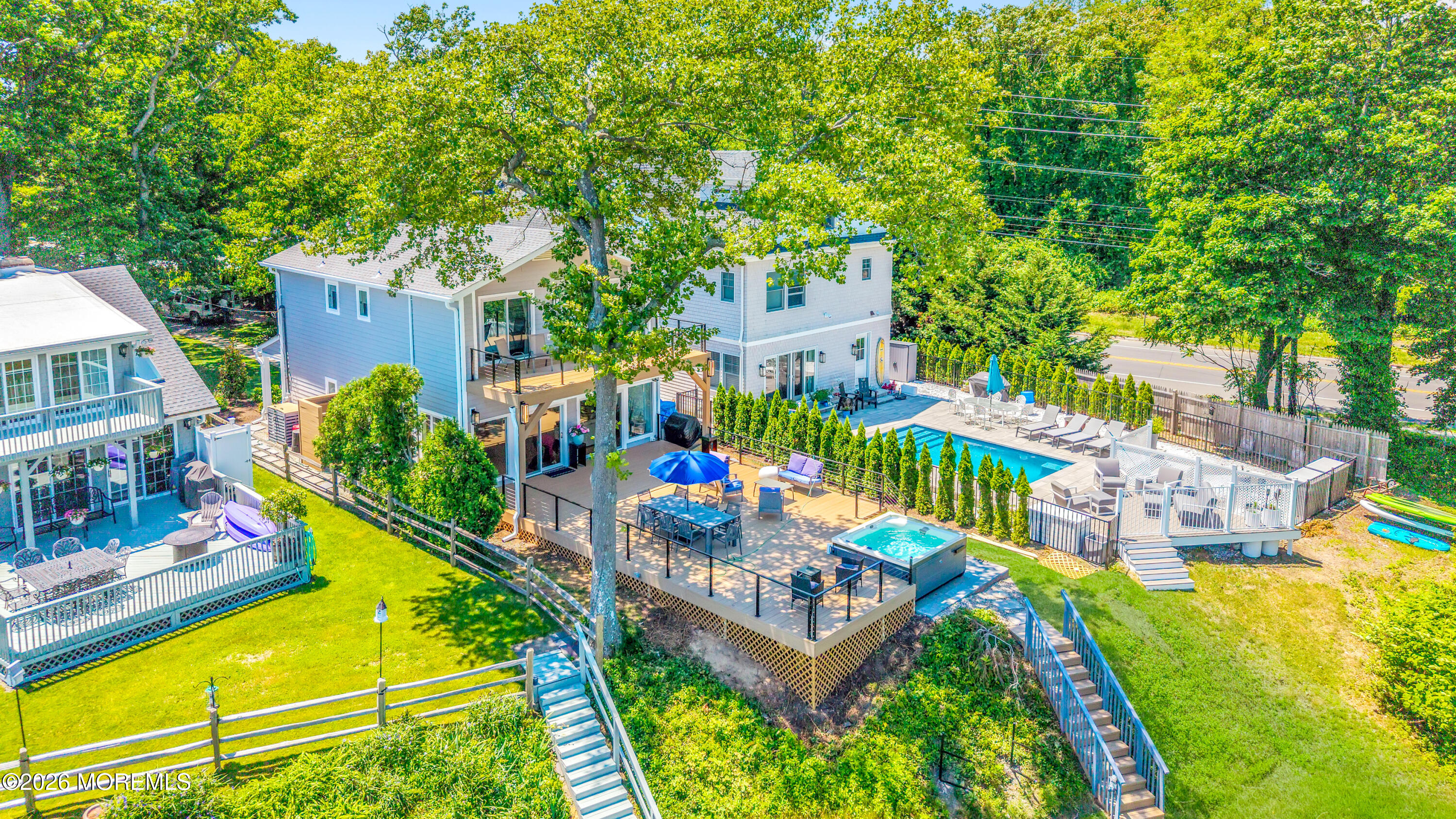 637 Beacon Boulevard