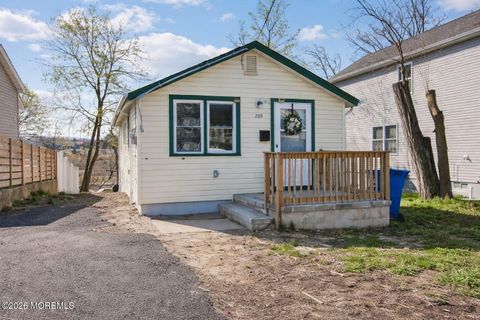 209 Hilltop Boulevard Keyport NJ 07735