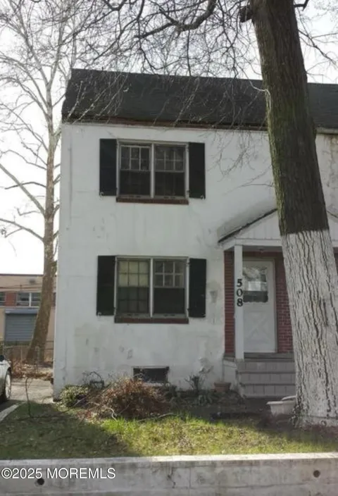 MLS: 22510059