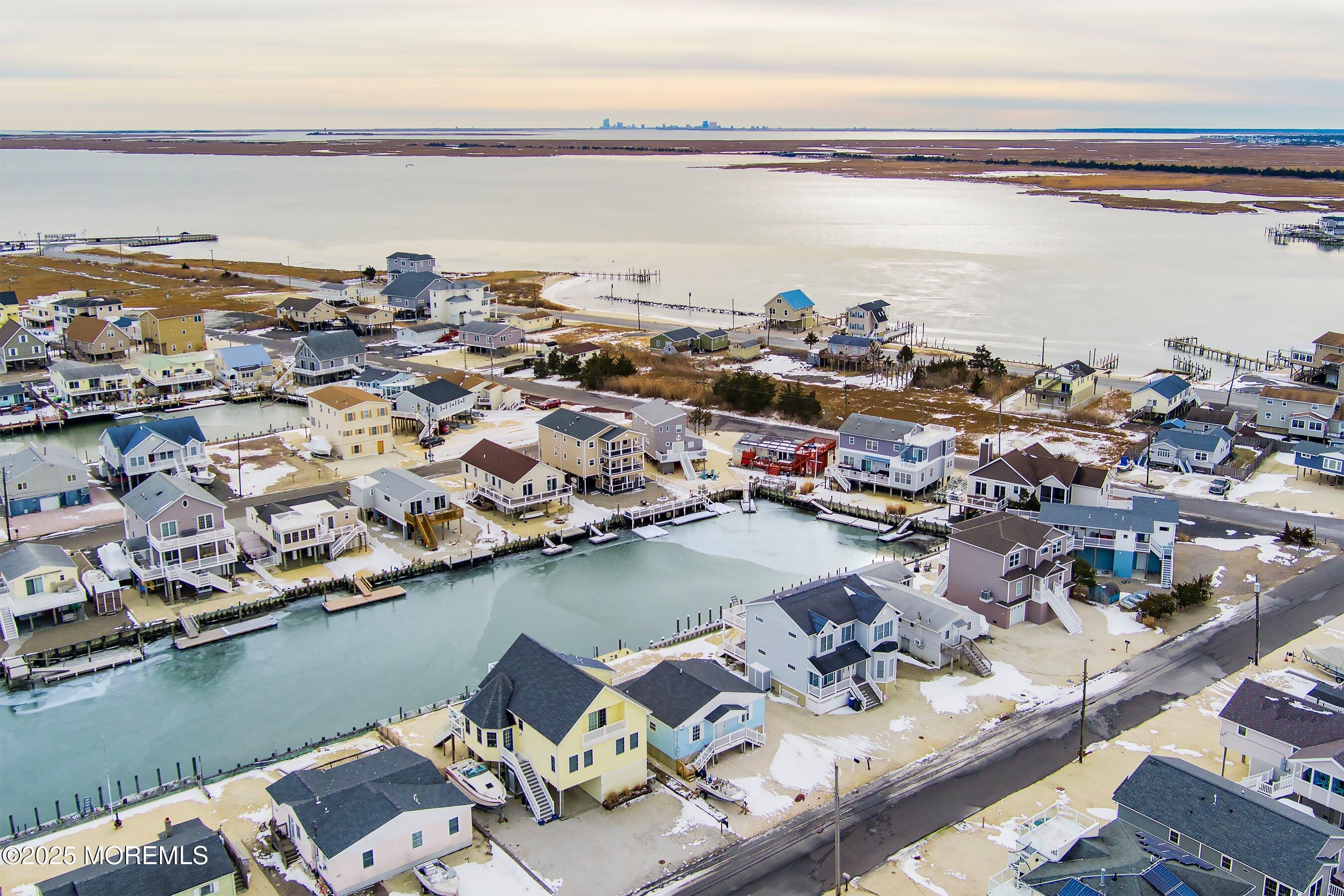 202 Heron Road, Tuckerton, New Jersey image 4