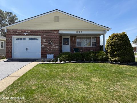 Photo of 1 Claremont Street, Toms River, NJ 08757 (MLS # 22611227)