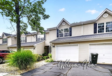 Condo For Sale - 11 Lucia Court<br/> Matawan, NJ 07747