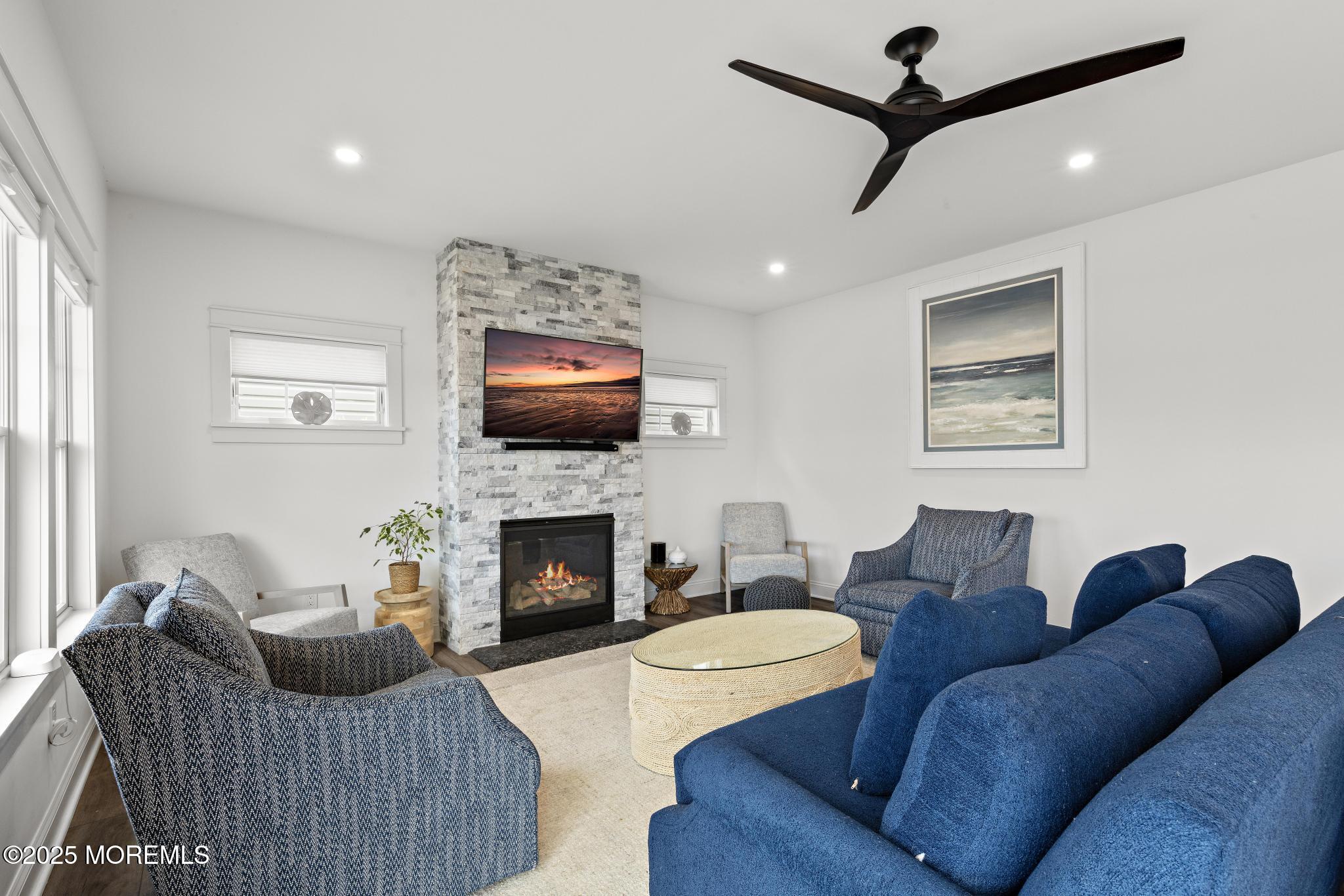 11 Barry Lane, Manahawkin, New Jersey image 6
