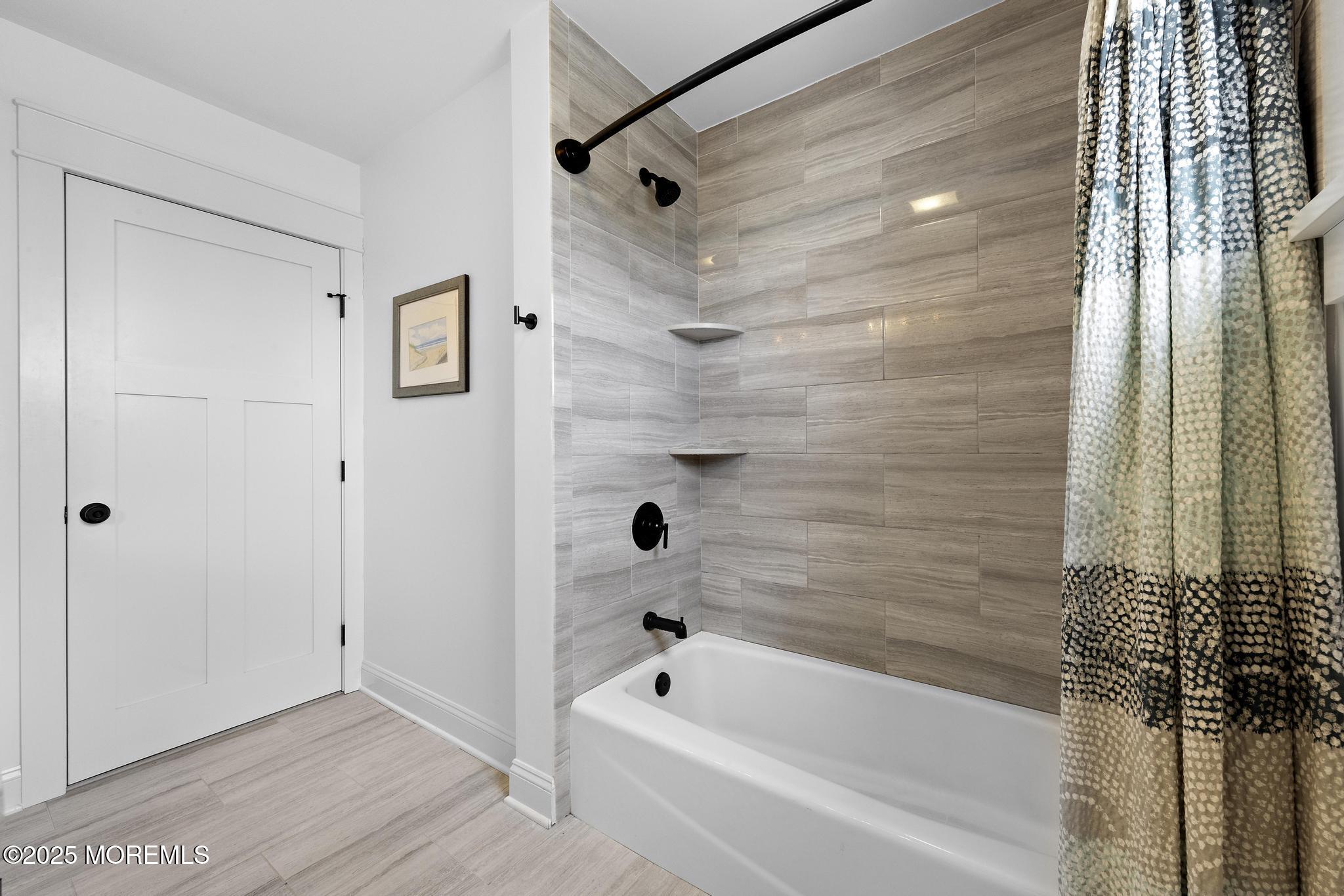 11 Barry Lane, Manahawkin, New Jersey image 27