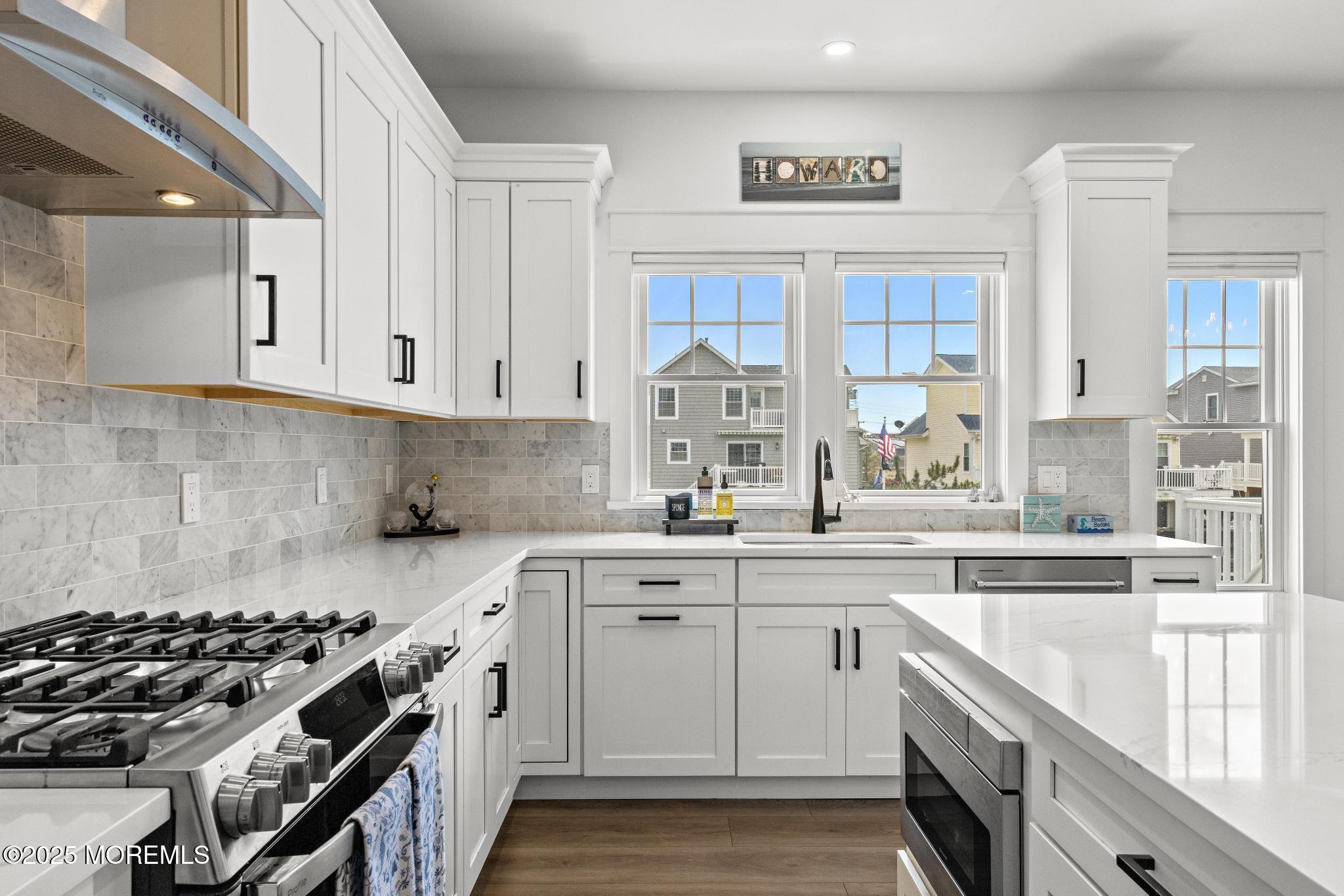 11 Barry Lane, Manahawkin, New Jersey image 15
