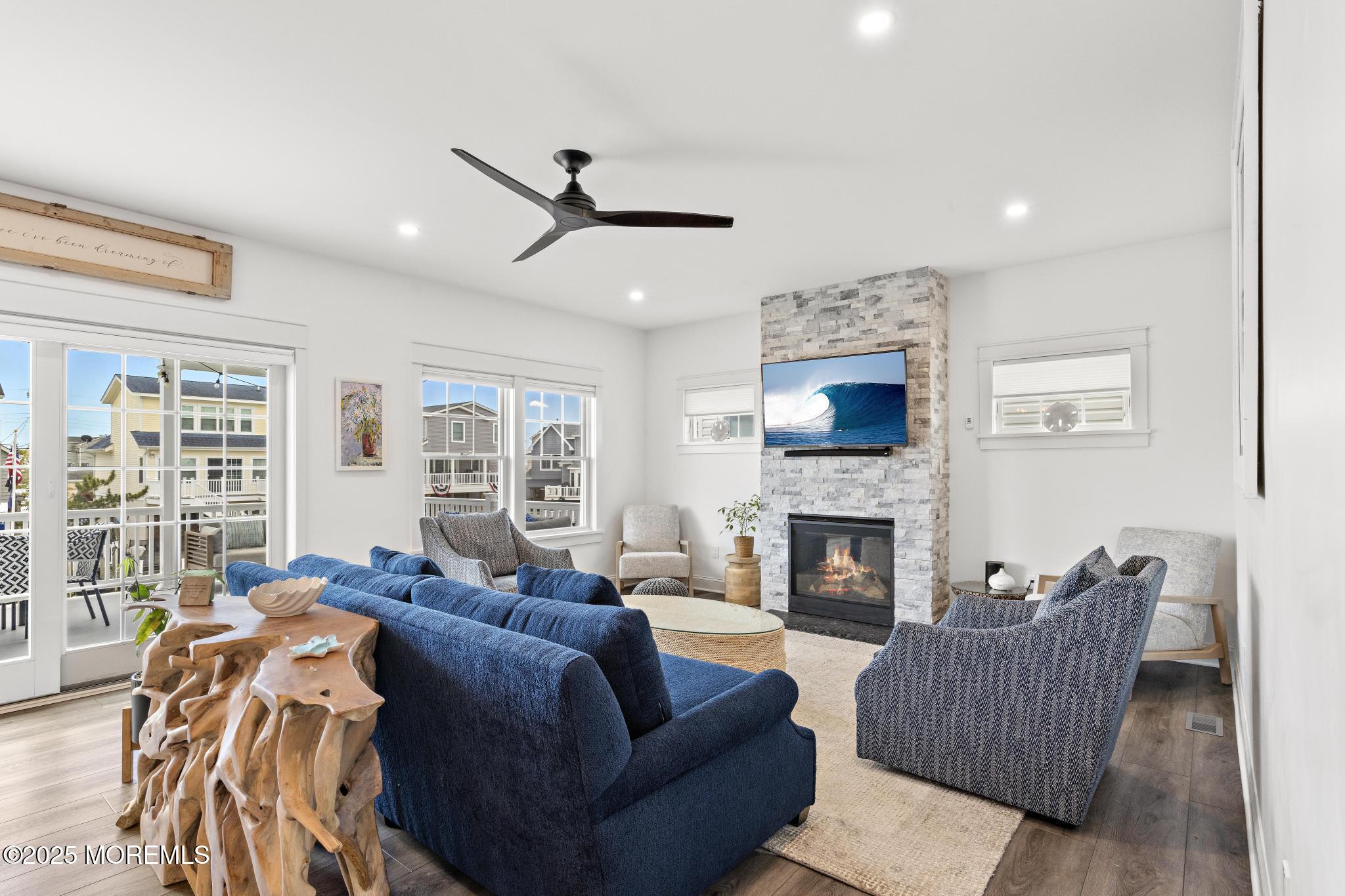 11 Barry Lane, Manahawkin, New Jersey image 5