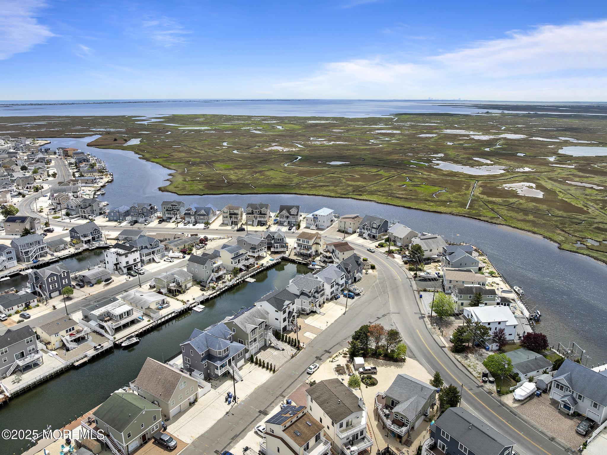 11 Barry Lane, Manahawkin, New Jersey image 48