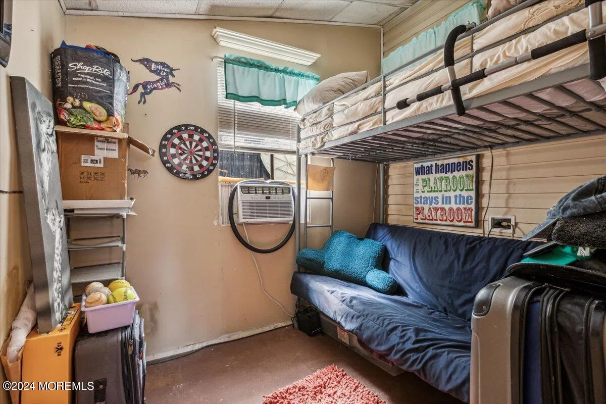 Toms River, New Jersey 08755, United States, 2 Bedrooms Bedrooms, ,2 BathroomsBathrooms,Residential,Pending,40991