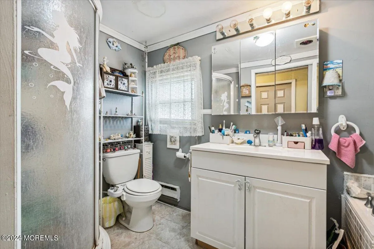 Toms River, New Jersey 08755, United States, 2 Bedrooms Bedrooms, ,2 BathroomsBathrooms,Residential,Pending,40991