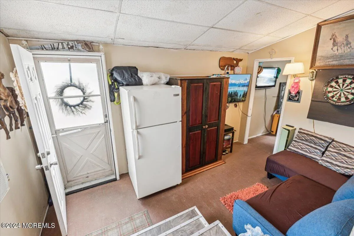 Toms River, New Jersey 08755, United States, 2 Bedrooms Bedrooms, ,2 BathroomsBathrooms,Residential,Pending,40991