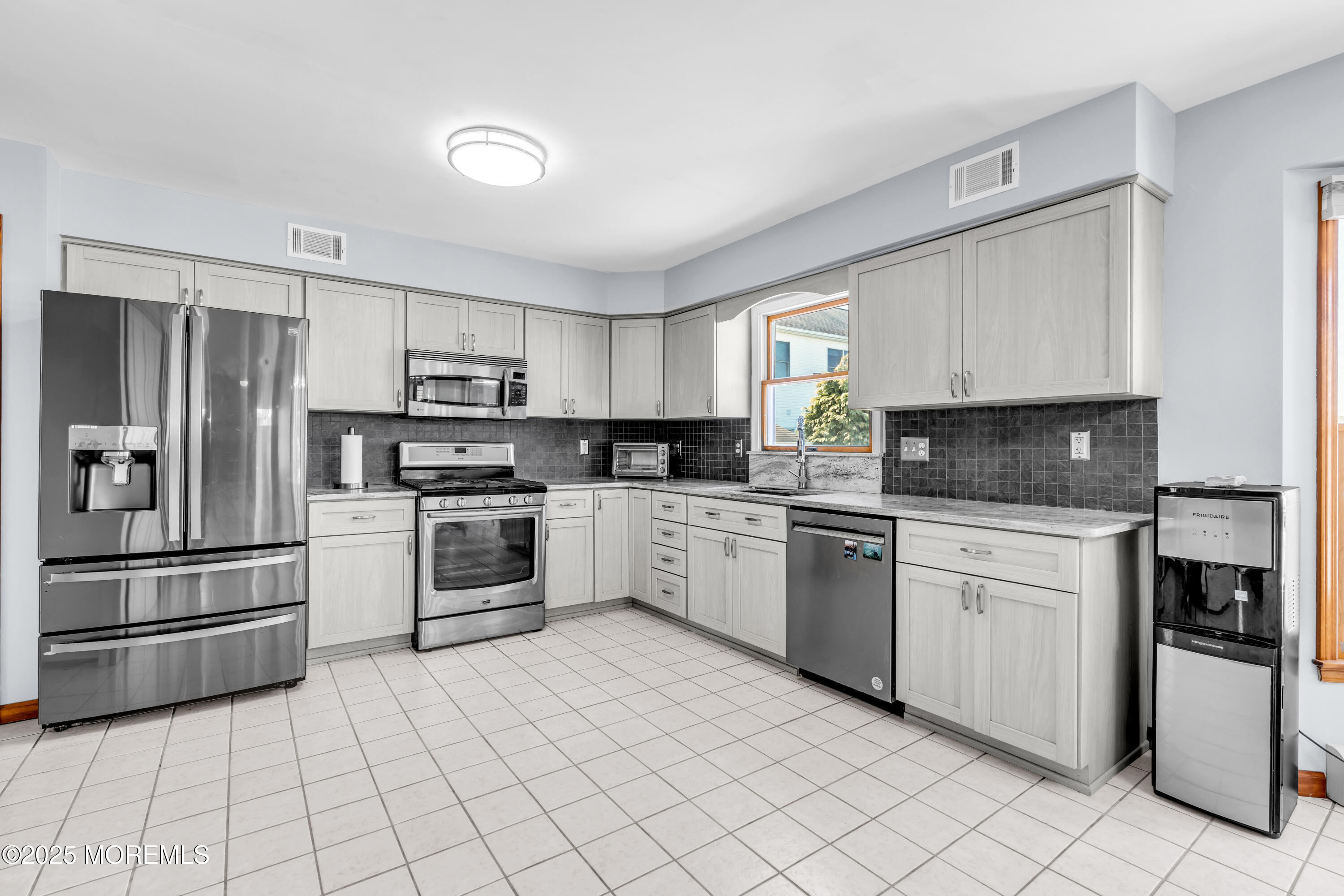 402 Atlantic City Court, Lanoka Harbor, New Jersey image 12