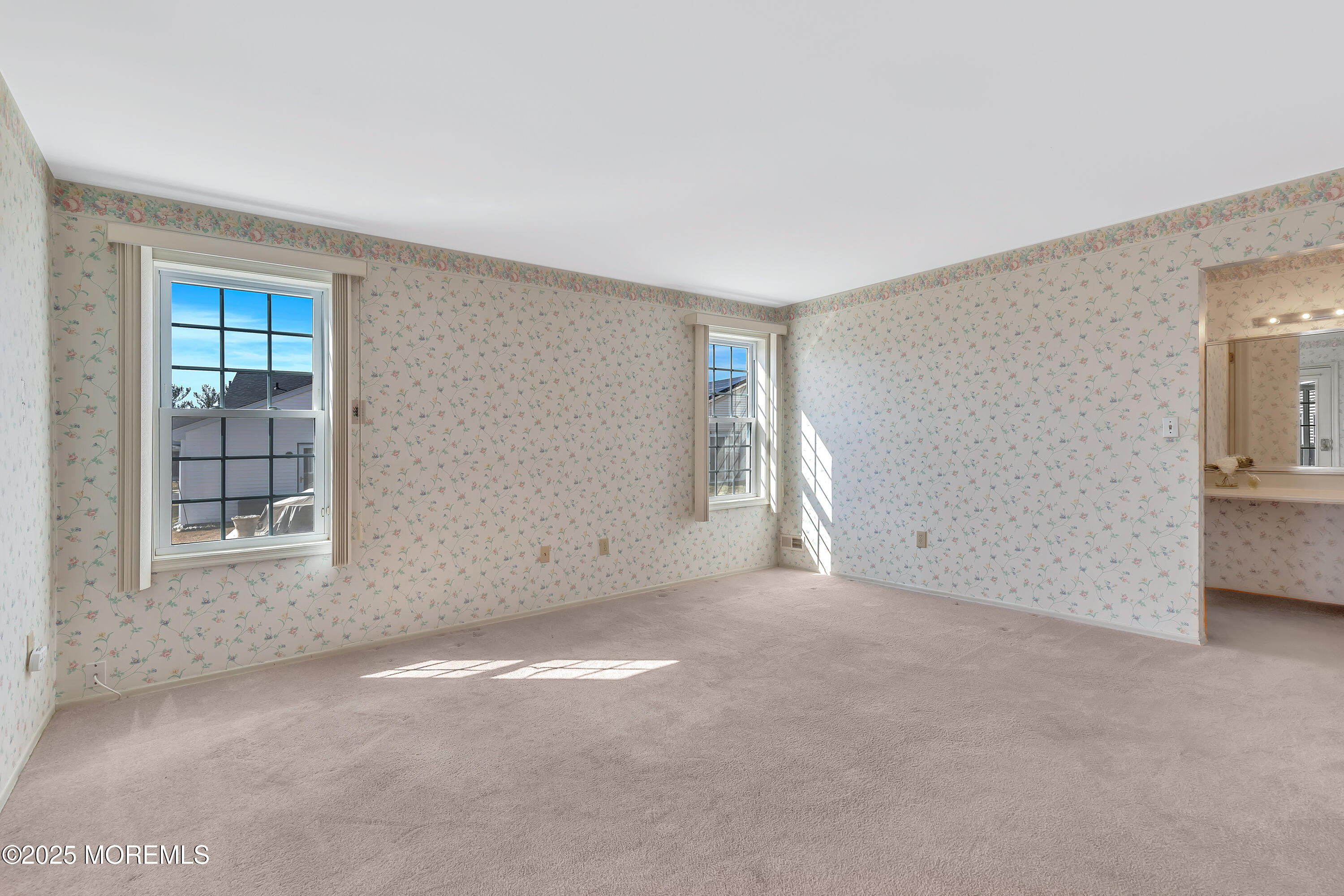 14 Windmill Court, Columbus, New Jersey image 16