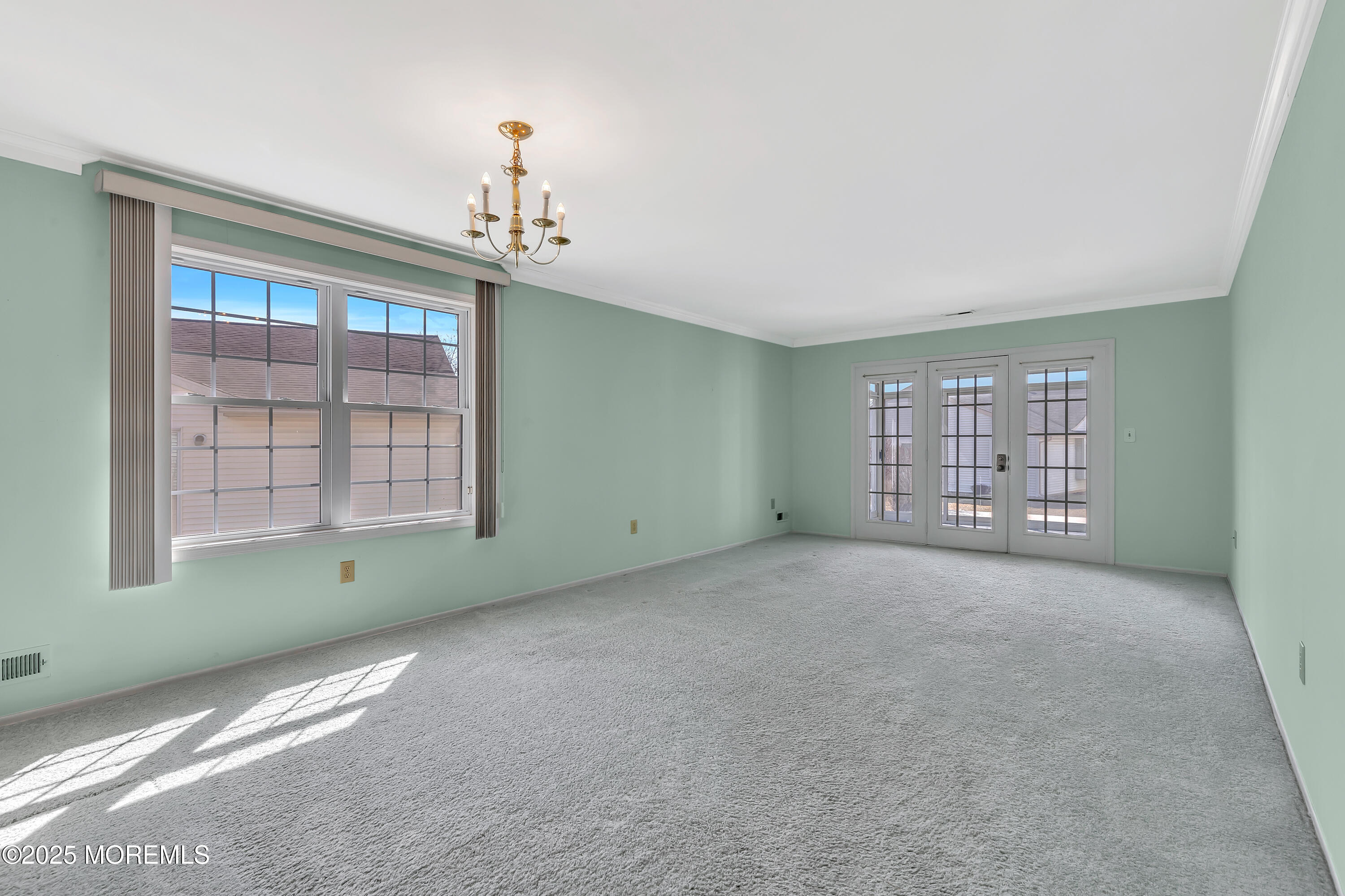 14 Windmill Court, Columbus, New Jersey image 12
