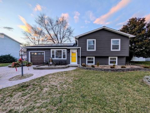 Photo of 956 Green Hill Boulevard, Toms River, NJ 08753 (MLS # 22600606)