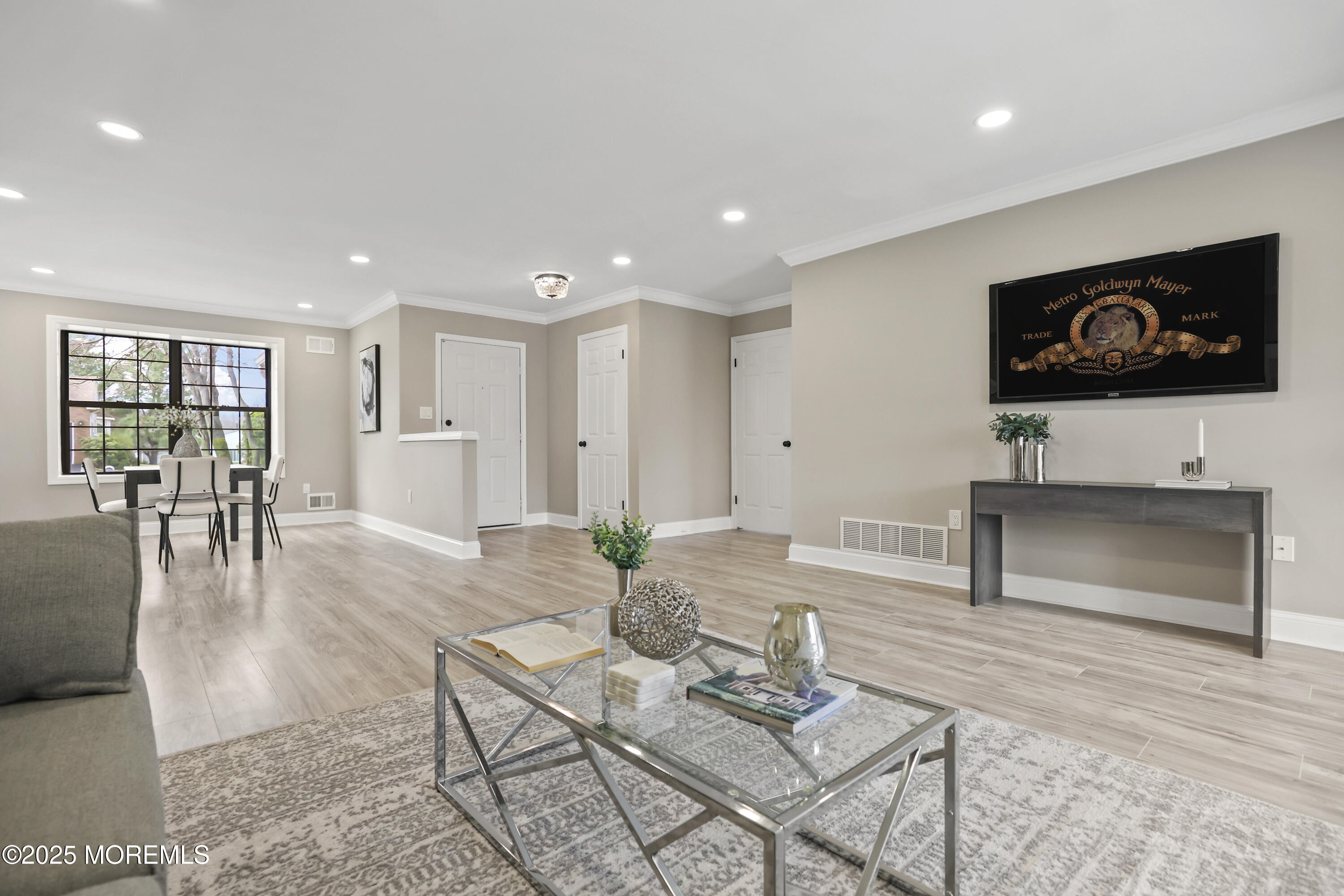 49 Lakeview Drive, Marlboro, New Jersey image 4