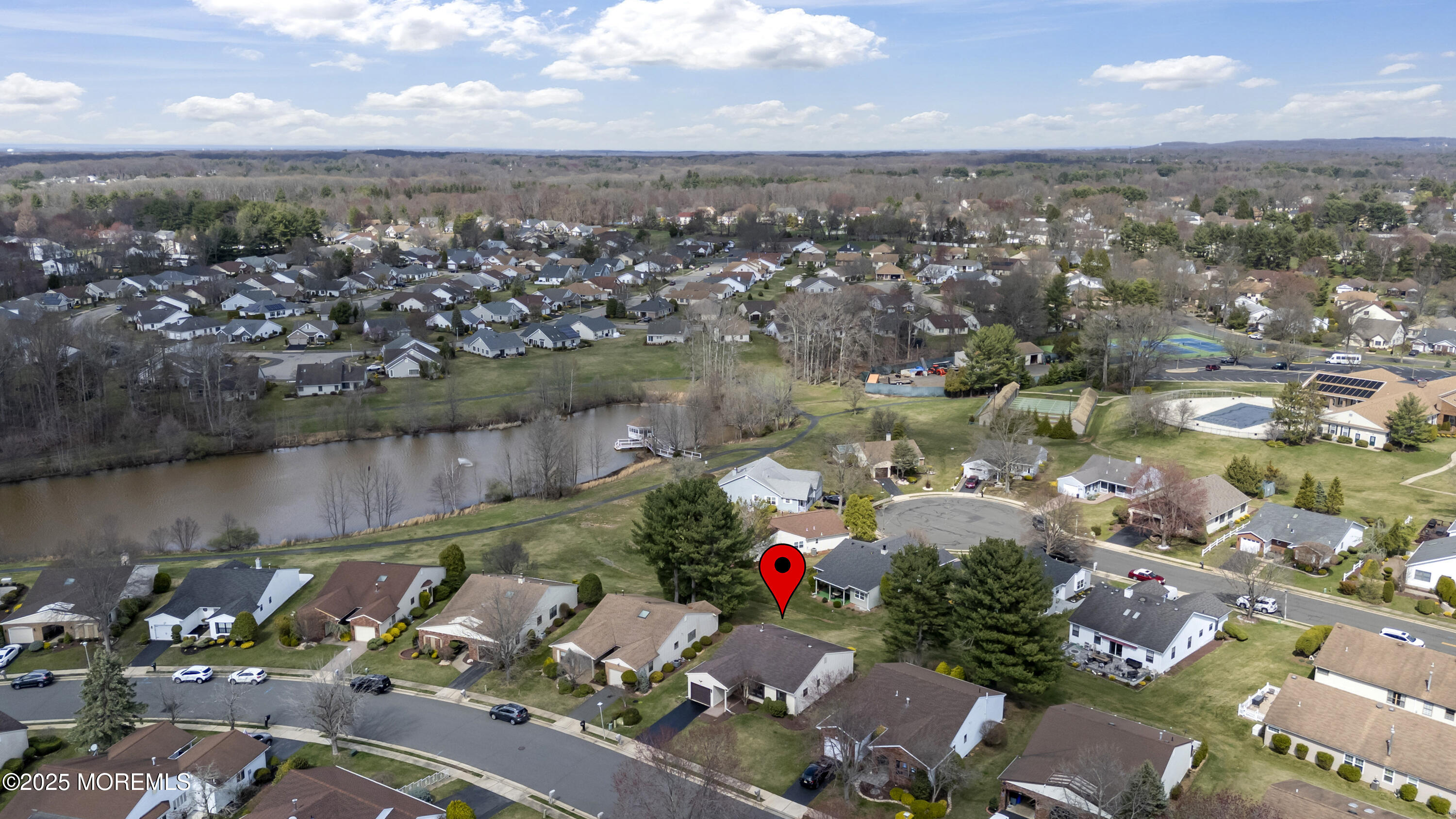 49 Lakeview Drive, Marlboro, New Jersey image 28
