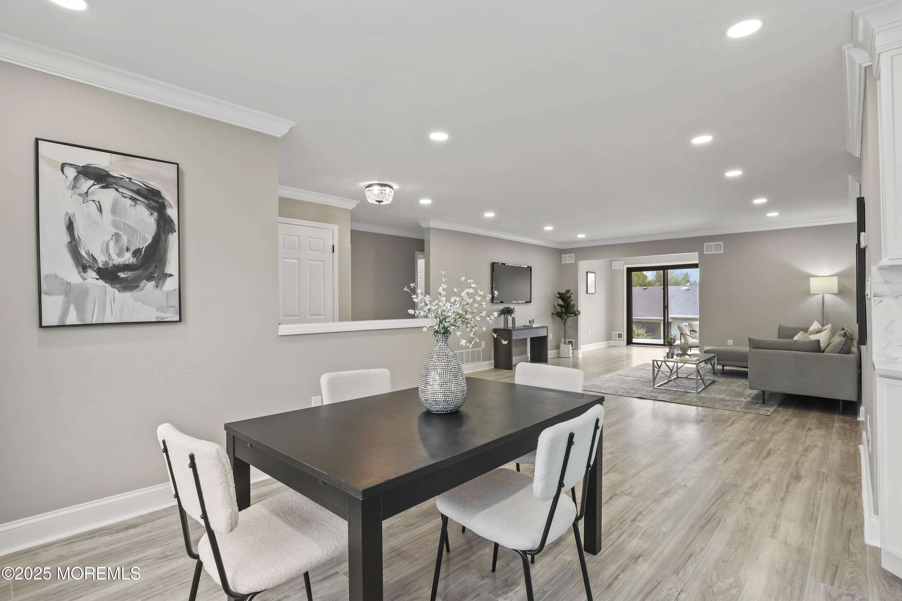 49 Lakeview Drive, Marlboro, New Jersey image 9