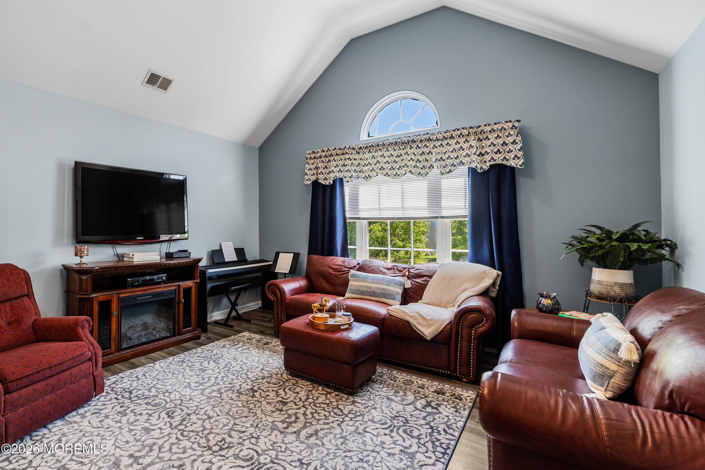 Monroe, New Jersey, 08831, United States, 5 Bedrooms Bedrooms, ,4 BathroomsBathrooms,Residential,Active,2052084