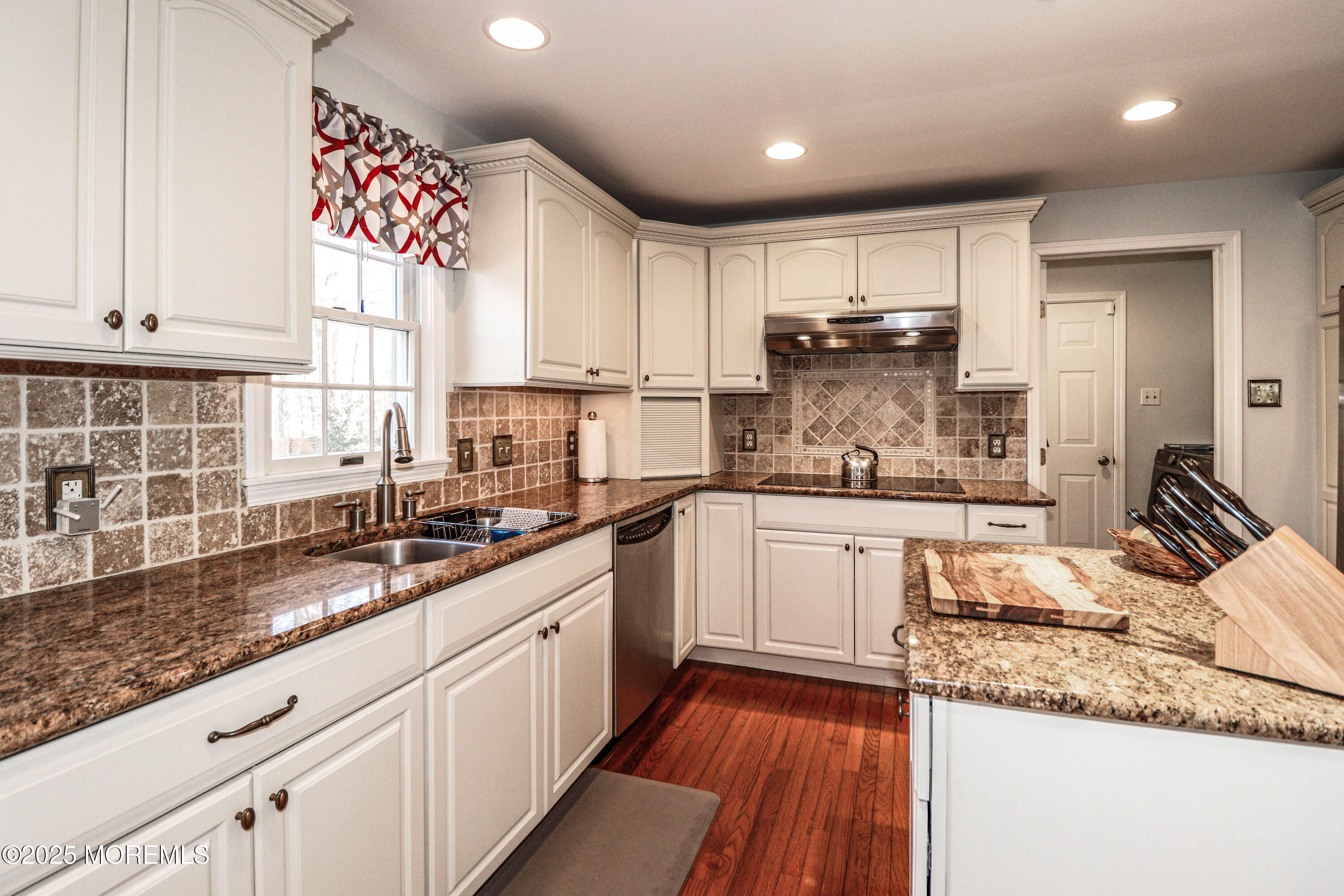 6 Hyacinth Court, Cream Ridge, New Jersey image 17