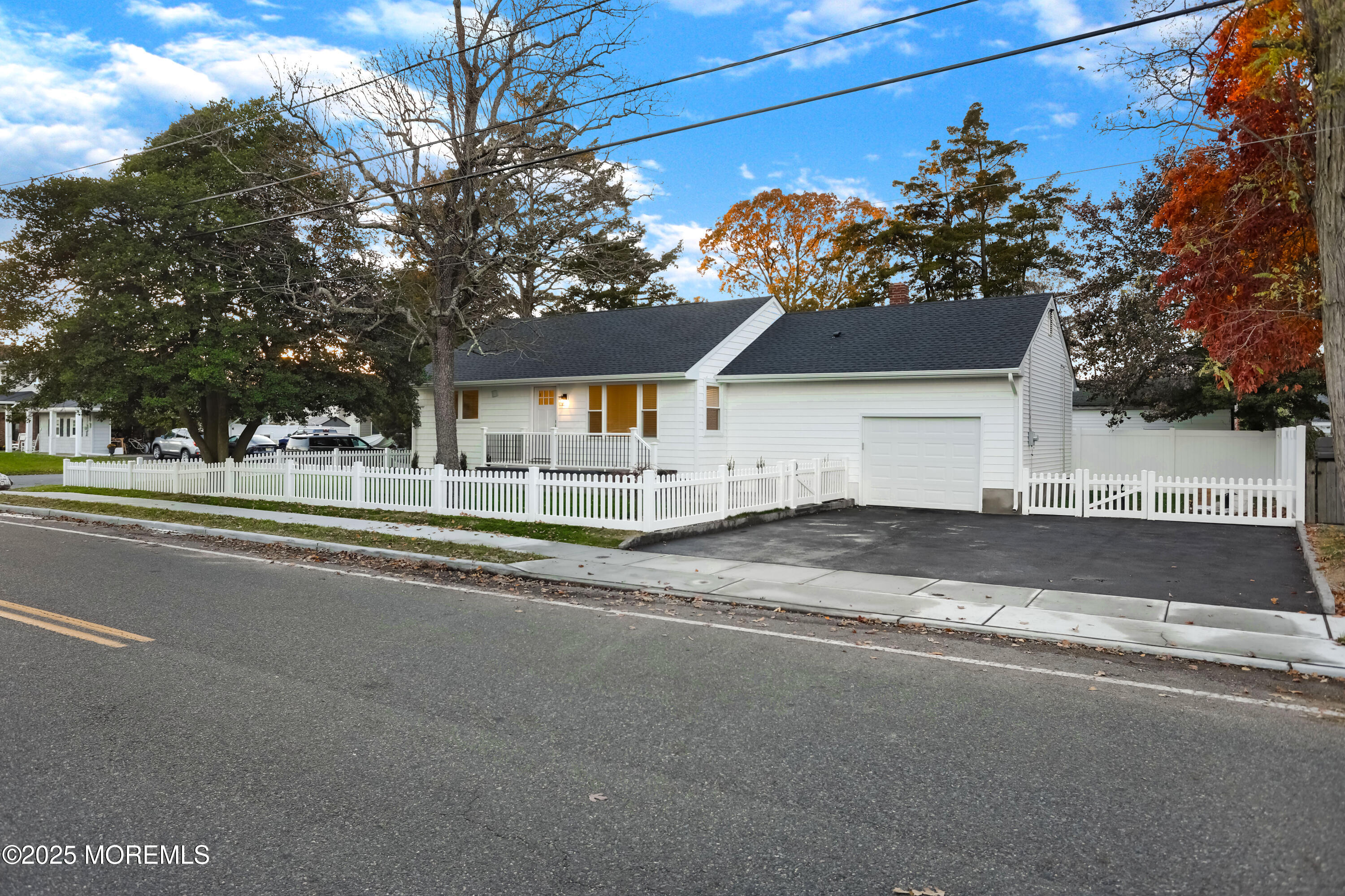 2401 Mallow Street
