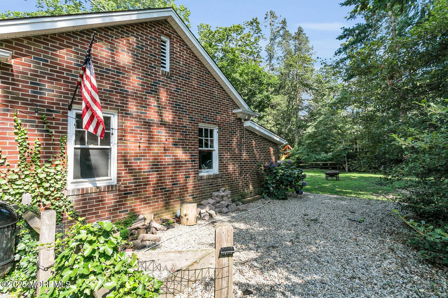 Little Silver, New Jersey 07739, United States, 3 Bedrooms Bedrooms, ,3 BathroomsBathrooms,Residential,Active,174775