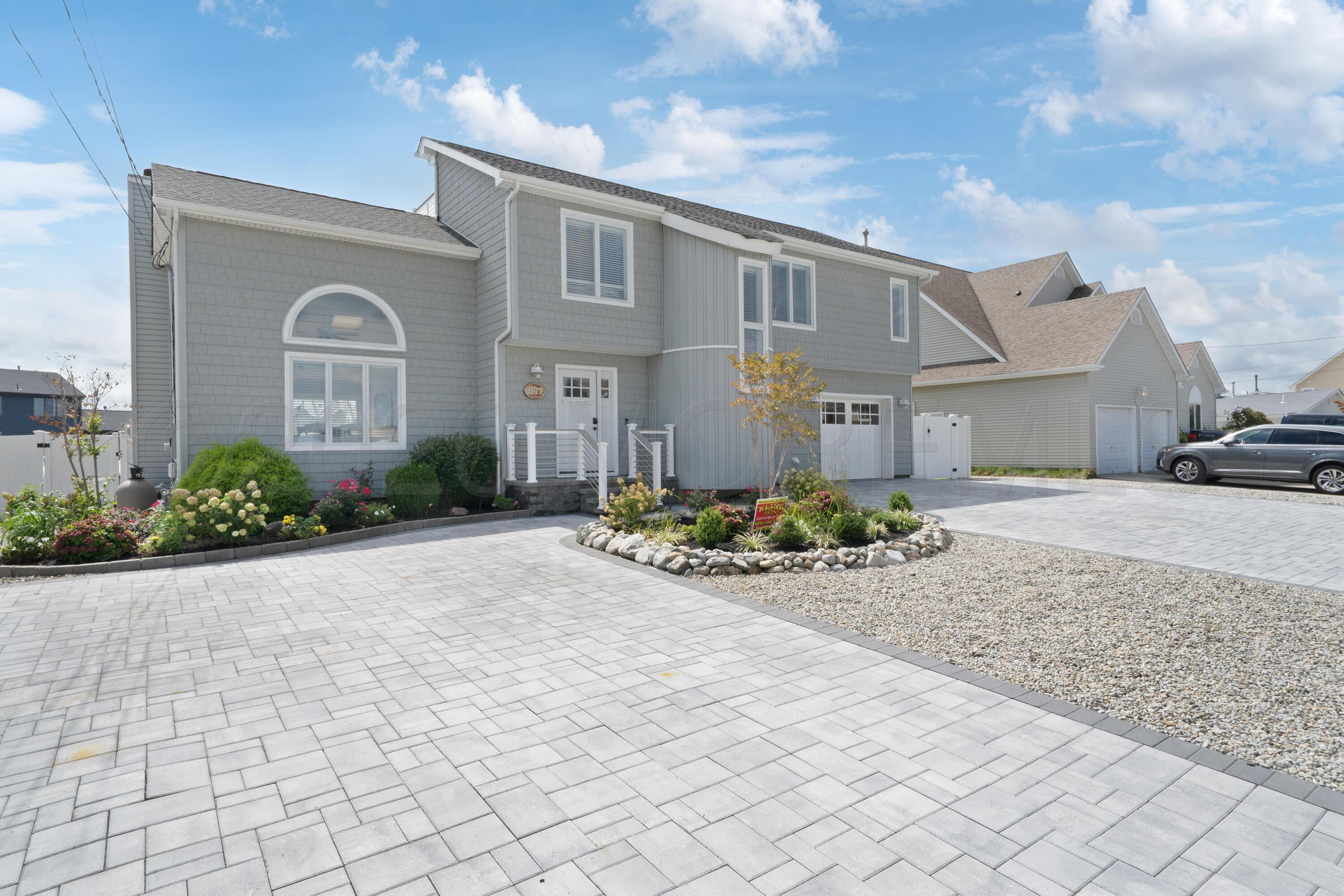 1013 Capstan Drive
